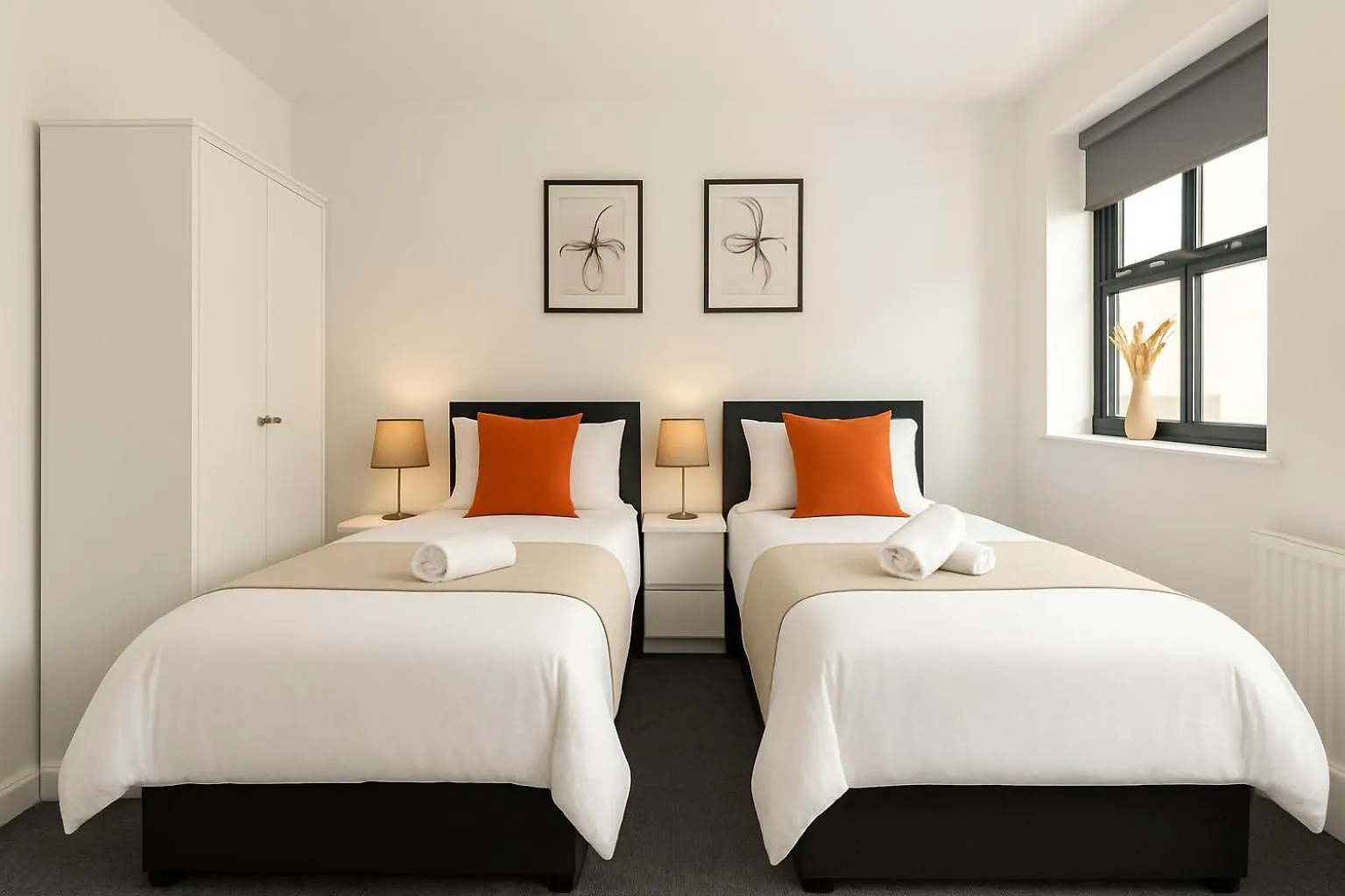 Apartment Stylish Large 3-Bed Apartment, Quick Access To London Sights, Free Parking United Kingdom