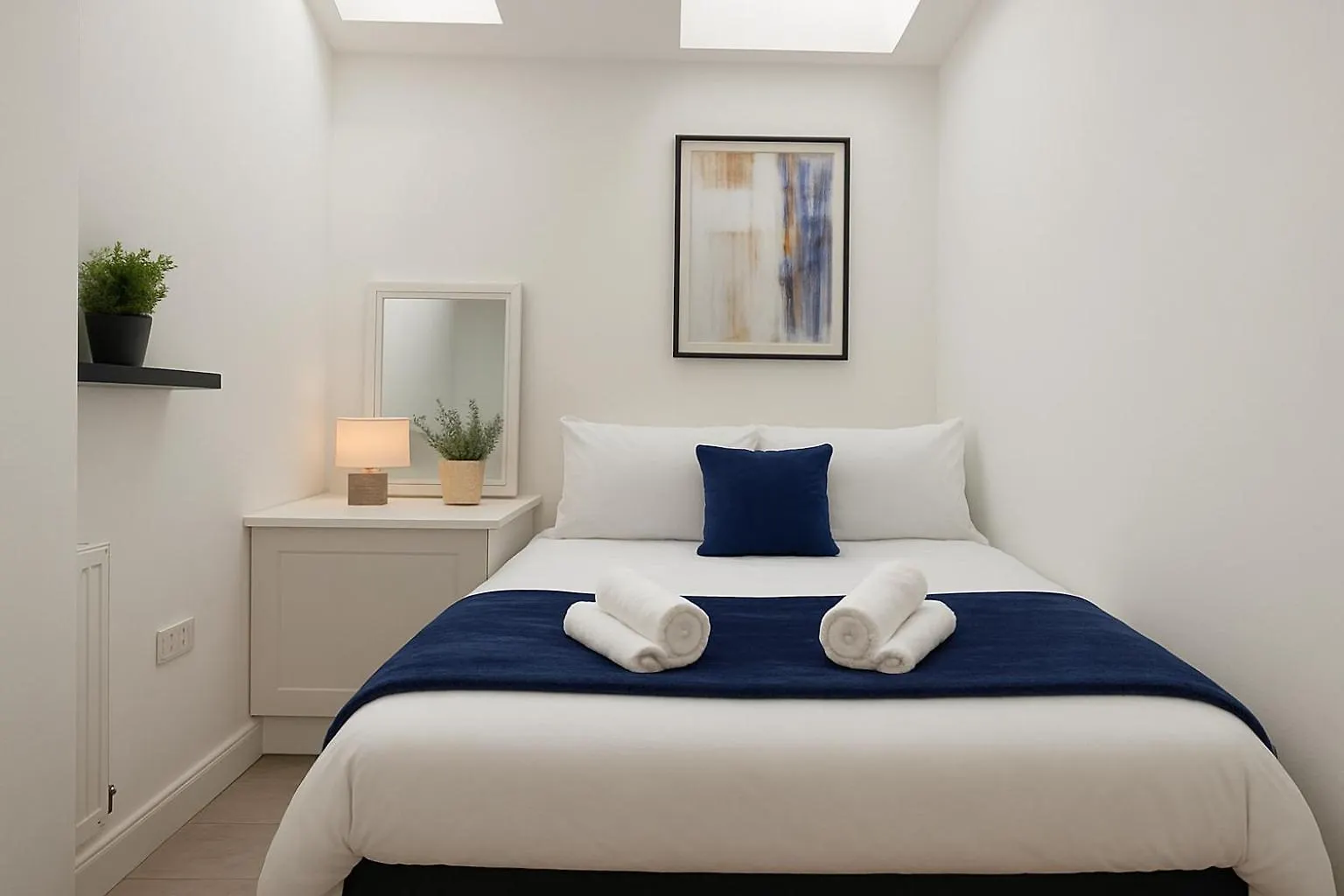 Apartment Stylish Large 3-Bed Apartment, Quick Access To London Sights, Free Parking